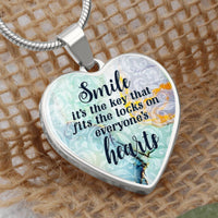 Load image into Gallery viewer, Silver Women Heart Necklace - Smile Snake Chain
