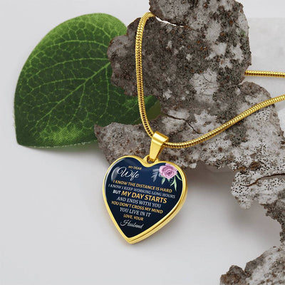Load image into Gallery viewer, To My Wife Heart Necklace - I Know the Distance Is Hard Snake Chain
