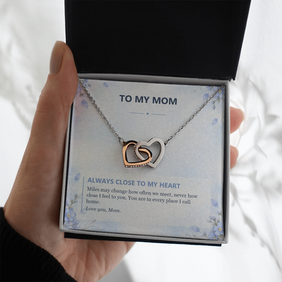 Load image into Gallery viewer, To My Mom Interlocking Hearts Necklace - Always Close to My Heart

