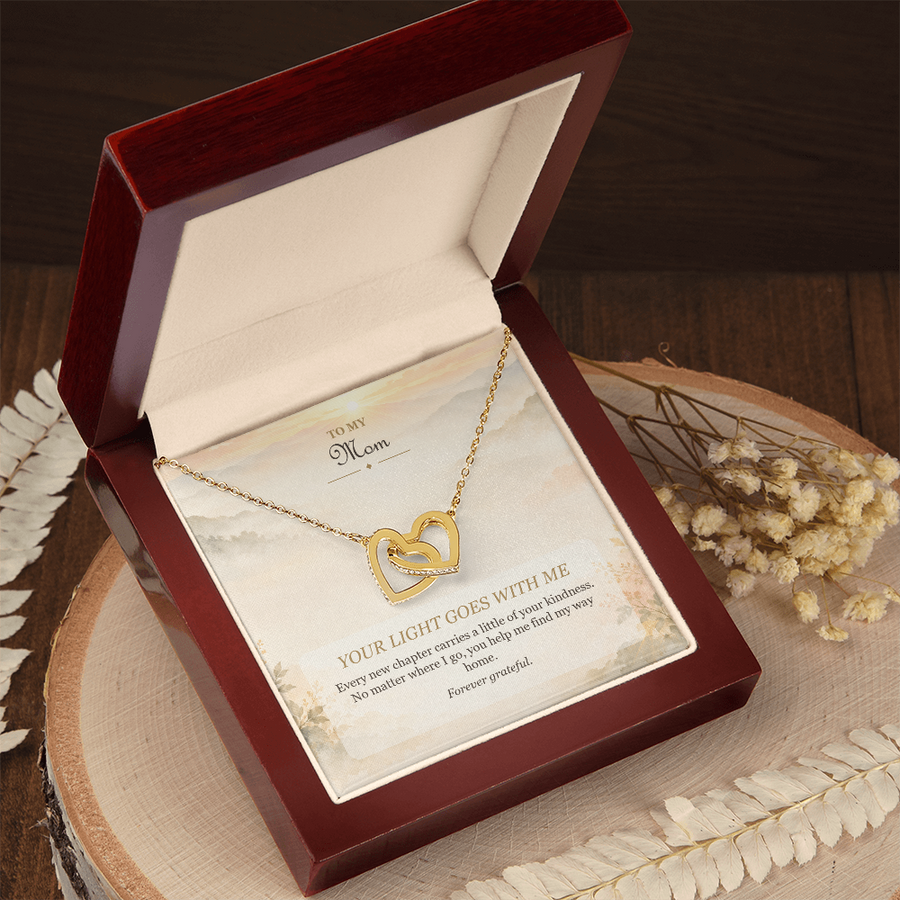 To My Mom Interlocking Hearts Necklace - Your Light Goes With Me